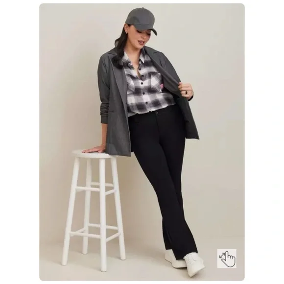 NEW Torrid 1 Flannel Drop Shoulder Button-Front Shirt, Mushroom Pocket, Plaid - Picture 4 of 12